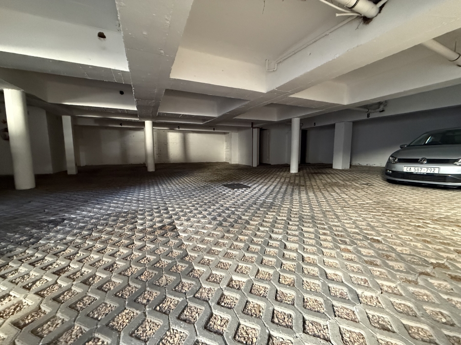 1 Bedroom Property for Sale in Wynberg Upper Western Cape